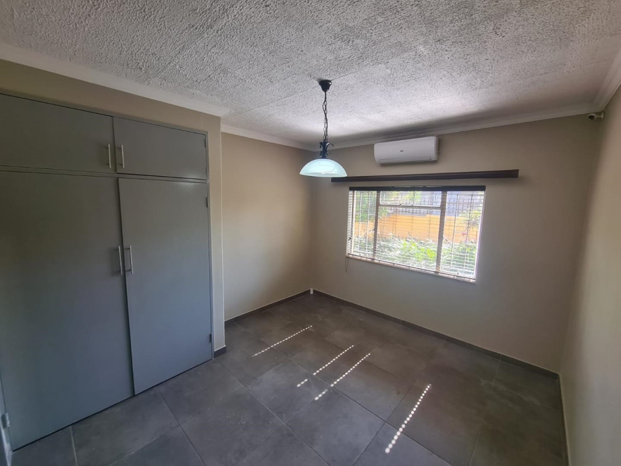 To Let 3 Bedroom Property for Rent in Sinoville Gauteng