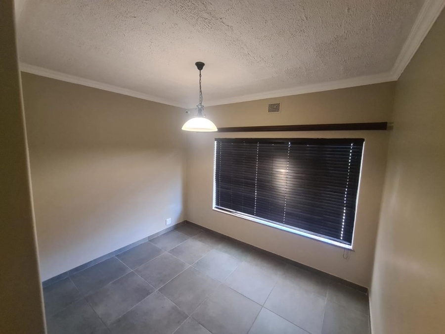 To Let 3 Bedroom Property for Rent in Sinoville Gauteng