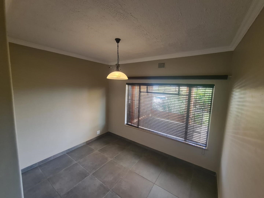 To Let 3 Bedroom Property for Rent in Sinoville Gauteng
