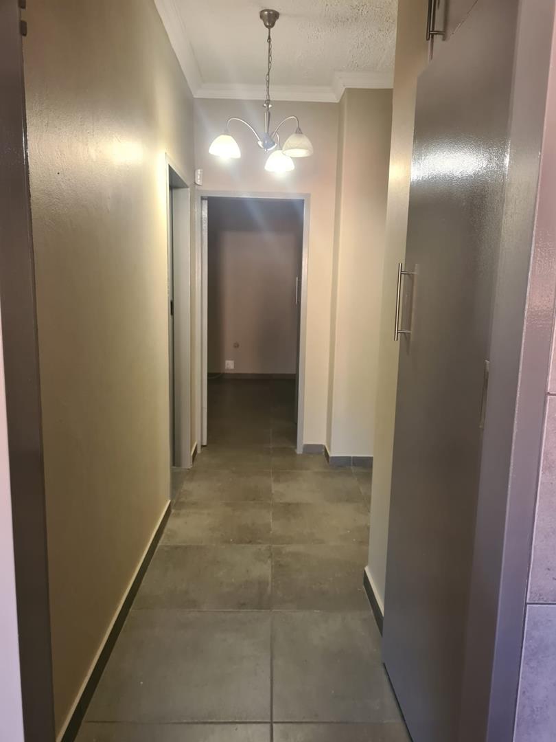 To Let 3 Bedroom Property for Rent in Sinoville Gauteng