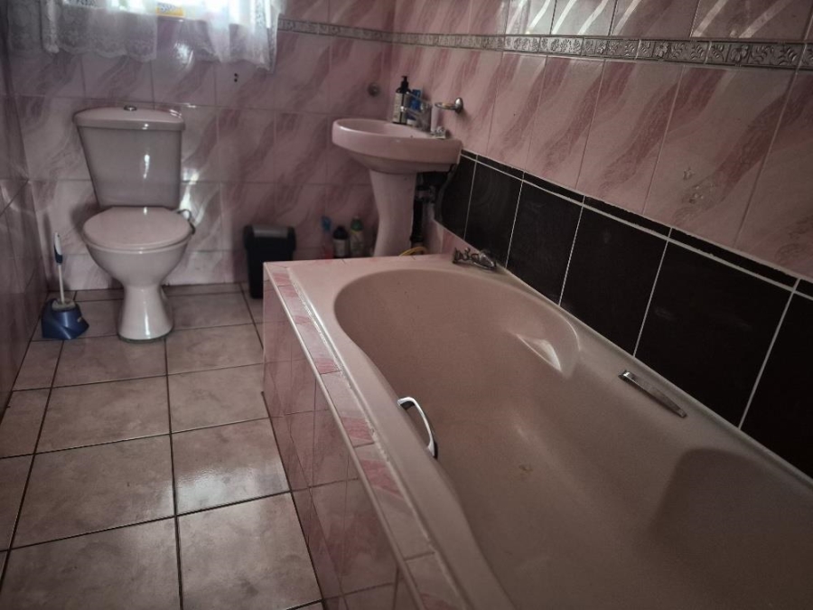 3 Bedroom Property for Sale in Berton Park Gauteng