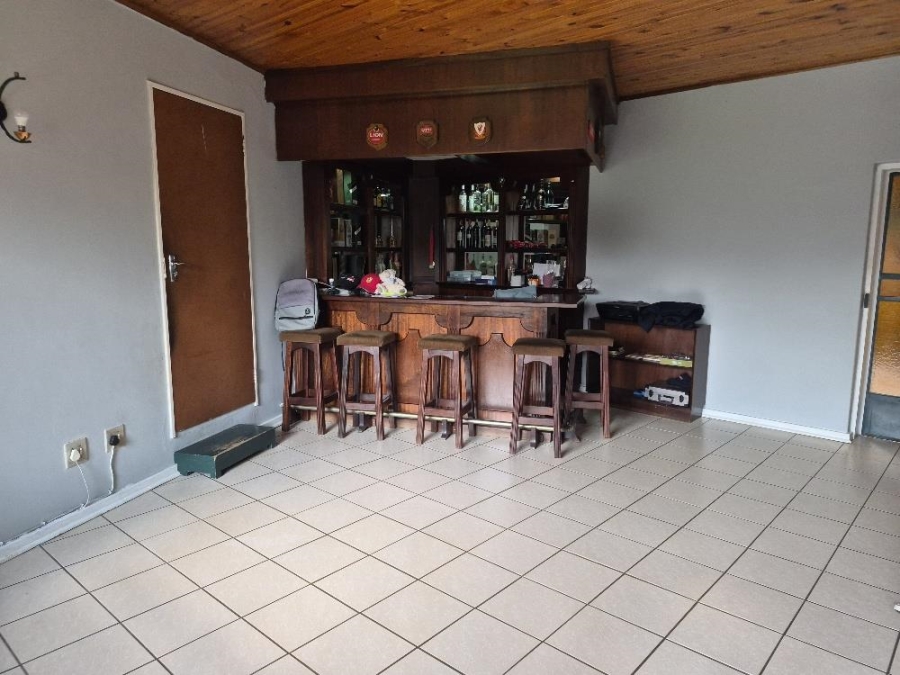 5 Bedroom Property for Sale in Atlasville Gauteng