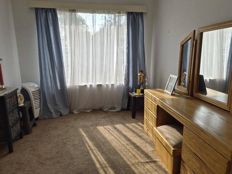 5 Bedroom Property for Sale in Atlasville Gauteng