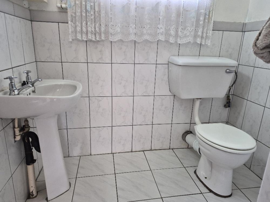 5 Bedroom Property for Sale in Atlasville Gauteng