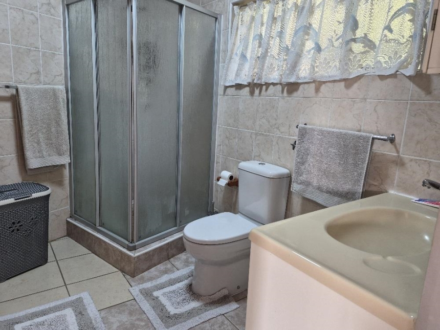 5 Bedroom Property for Sale in Atlasville Gauteng