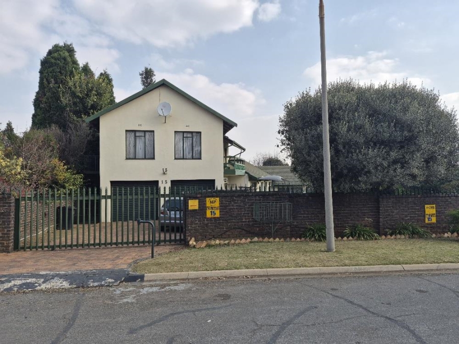 5 Bedroom Property for Sale in Atlasville Gauteng