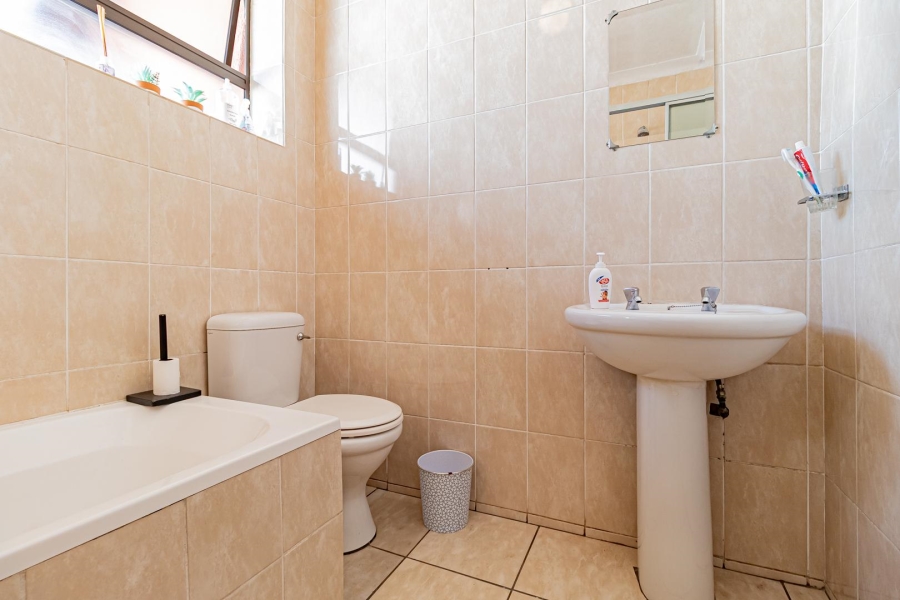 3 Bedroom Property for Sale in Blairgowrie Gauteng