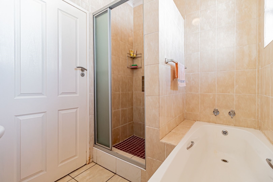 3 Bedroom Property for Sale in Blairgowrie Gauteng