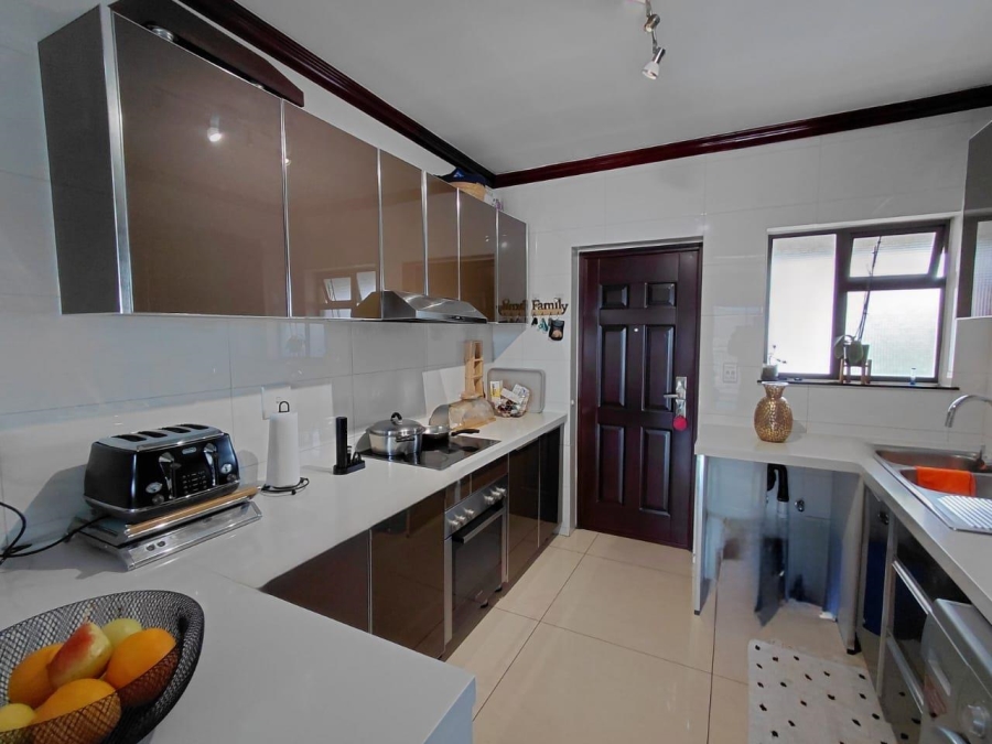 2 Bedroom Property for Sale in Maroeladal Gauteng