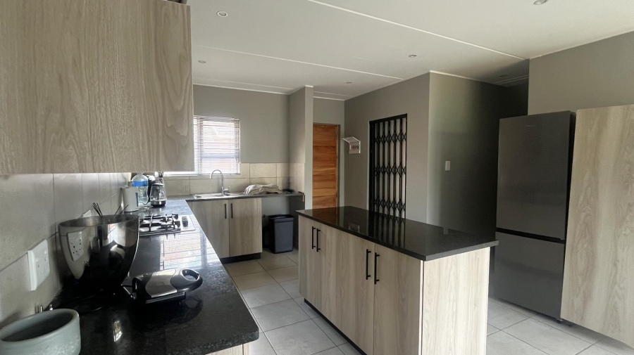 To Let 3 Bedroom Property for Rent in Ferndale Gauteng