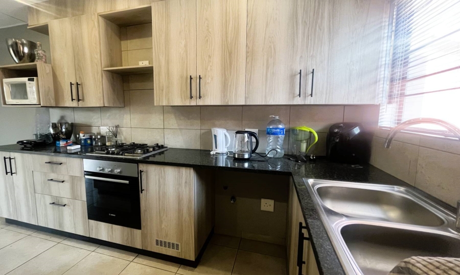 To Let 3 Bedroom Property for Rent in Ferndale Gauteng