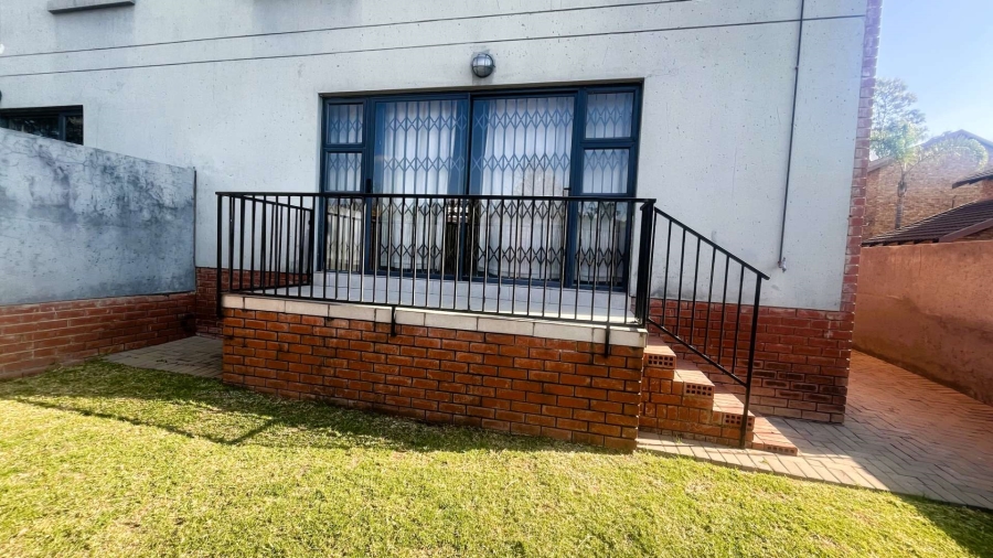 To Let 3 Bedroom Property for Rent in Ferndale Gauteng