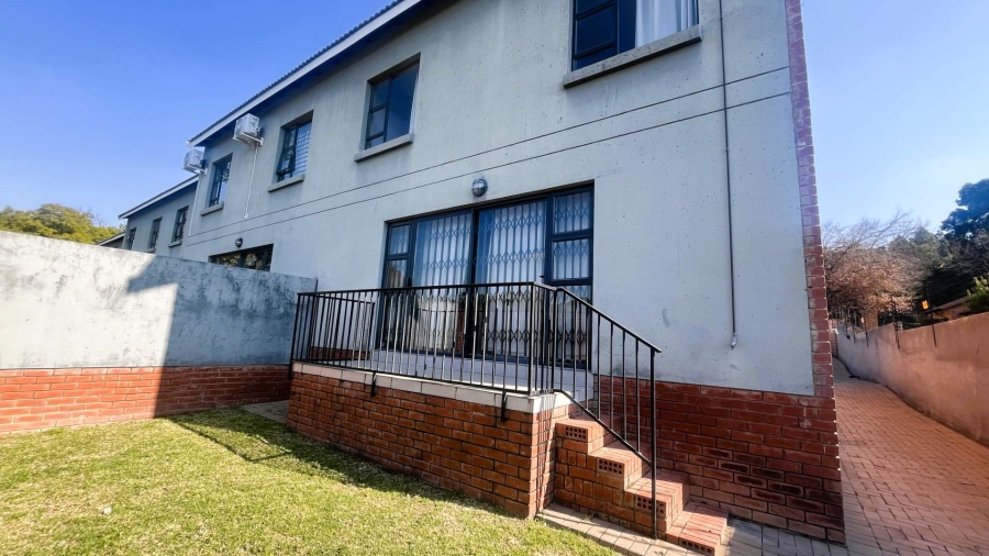 To Let 3 Bedroom Property for Rent in Ferndale Gauteng