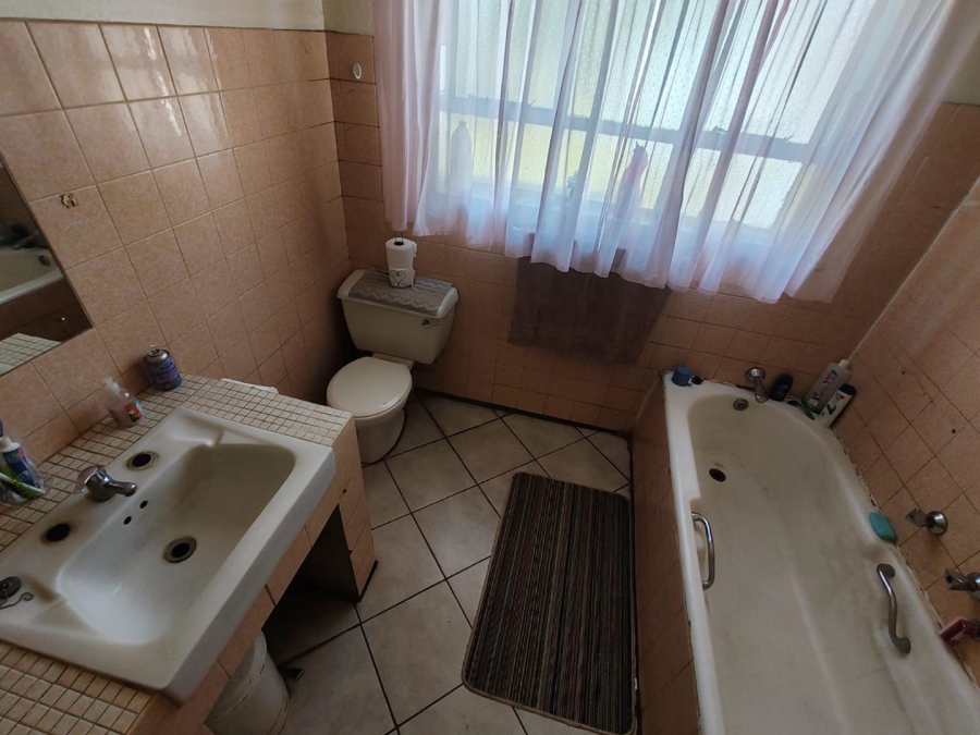 3 Bedroom Property for Sale in Andeon Gauteng