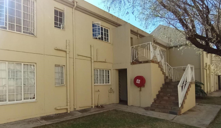 2 Bedroom Property for Sale in Faerie Glen Gauteng
