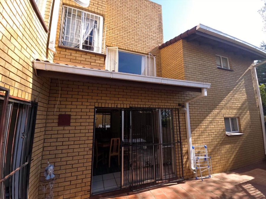 3 Bedroom Property for Sale in Faerie Glen Gauteng