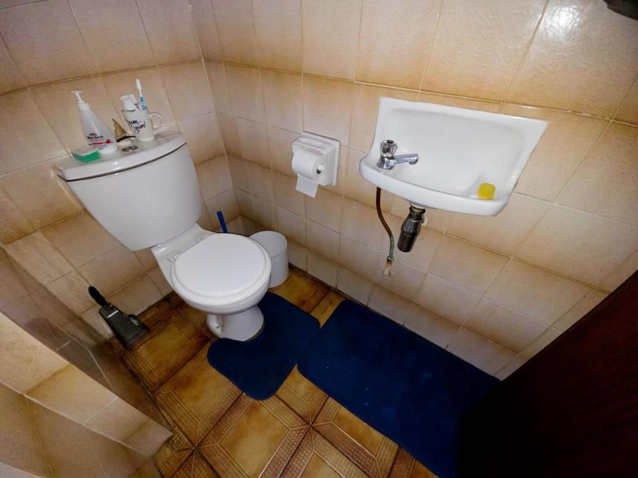 3 Bedroom Property for Sale in Faerie Glen Gauteng