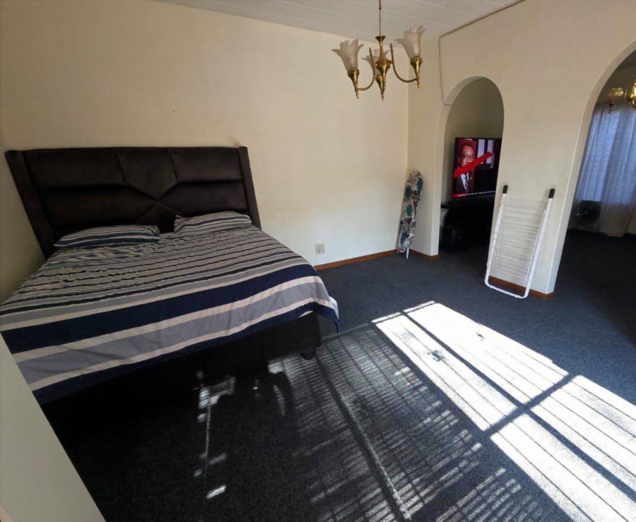 3 Bedroom Property for Sale in Faerie Glen Gauteng