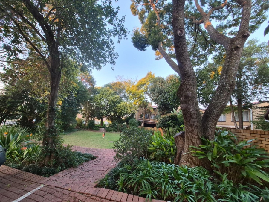 3 Bedroom Property for Sale in Faerie Glen Gauteng