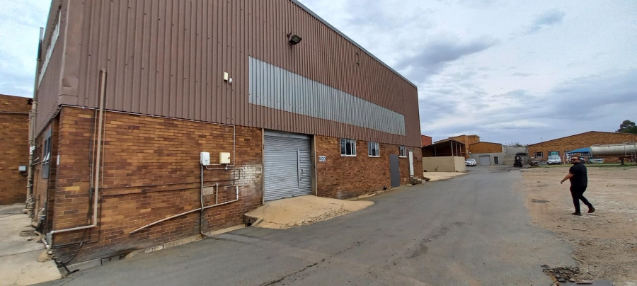 Commercial Property for Sale in Anderbolt Gauteng