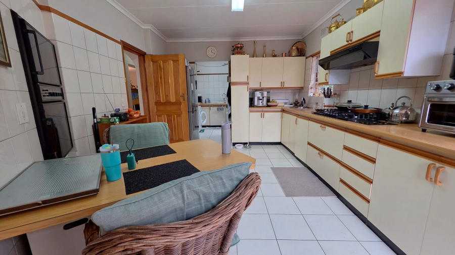 4 Bedroom Property for Sale in Bassonia Gauteng
