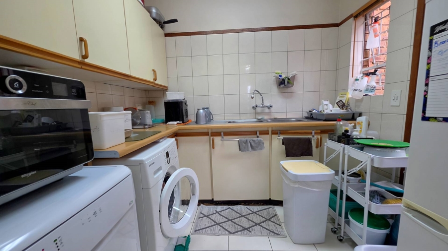 4 Bedroom Property for Sale in Bassonia Gauteng