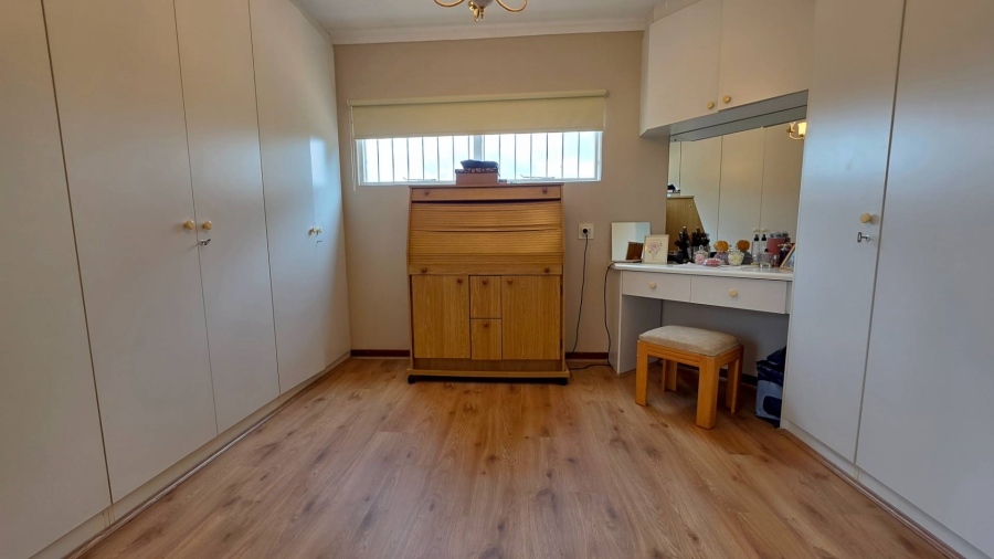 4 Bedroom Property for Sale in Bassonia Gauteng