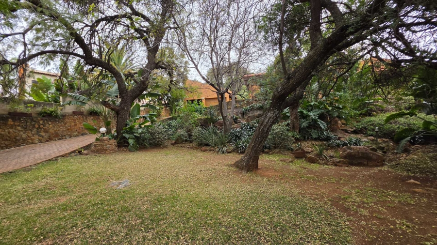 4 Bedroom Property for Sale in Bassonia Gauteng