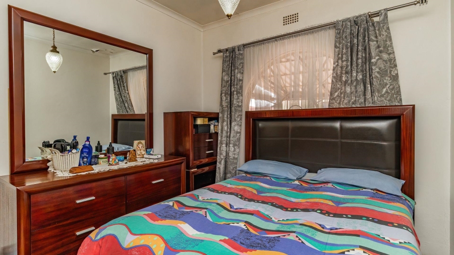 5 Bedroom Property for Sale in Rynsoord Gauteng