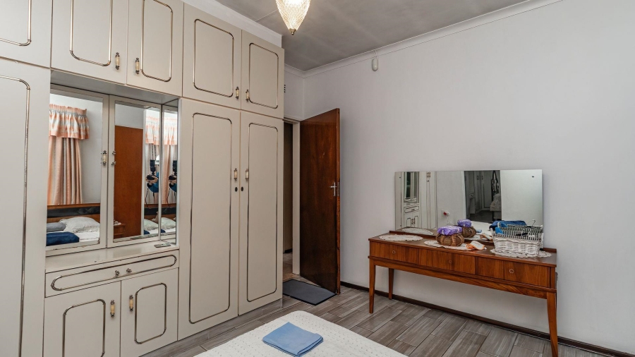 5 Bedroom Property for Sale in Rynsoord Gauteng