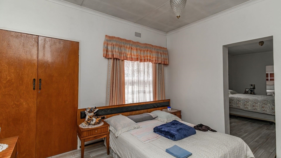 5 Bedroom Property for Sale in Rynsoord Gauteng