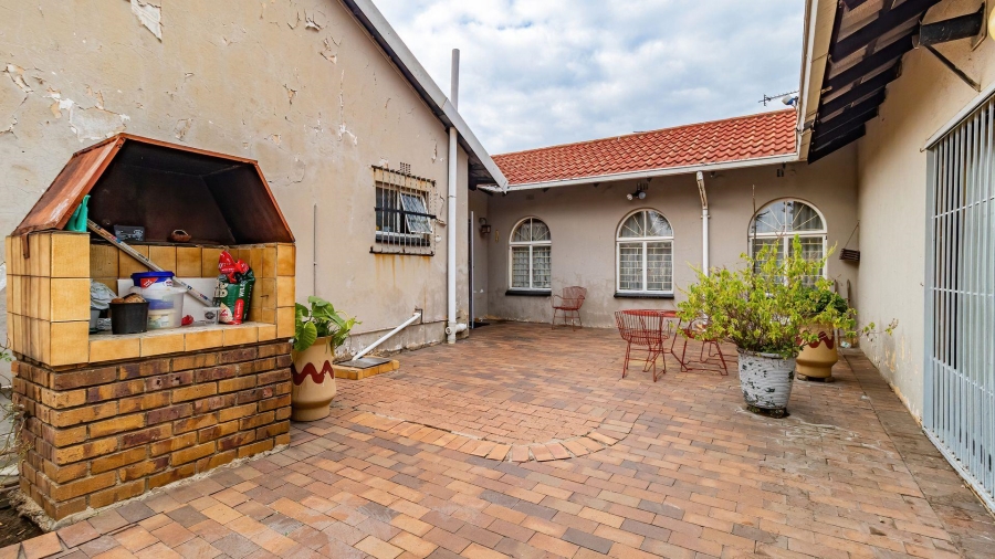 5 Bedroom Property for Sale in Rynsoord Gauteng