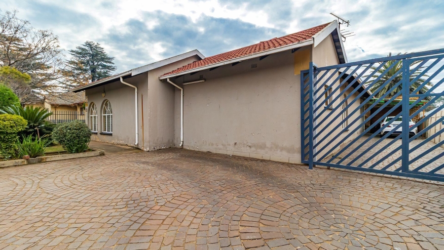 5 Bedroom Property for Sale in Rynsoord Gauteng