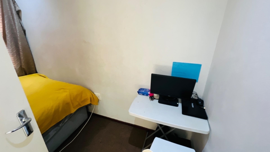 2 Bedroom Property for Sale in Germiston Industrial Gauteng