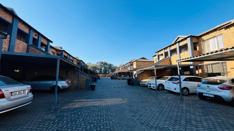 2 Bedroom Property for Sale in Germiston Industrial Gauteng