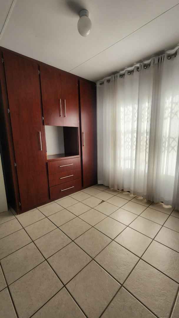 To Let 3 Bedroom Property for Rent in Heatherview Gauteng