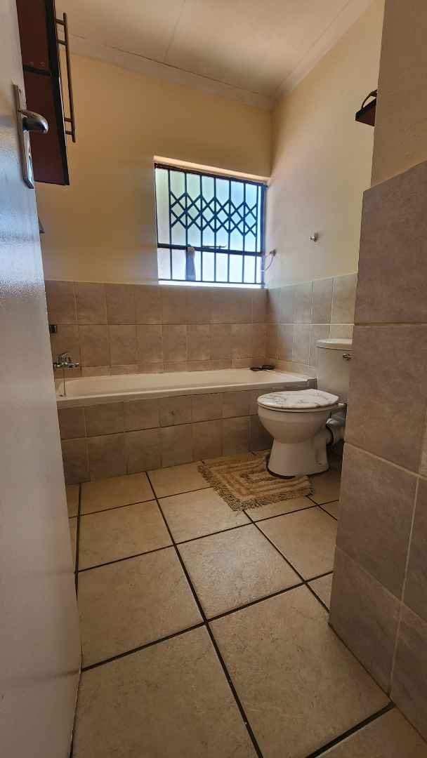 To Let 3 Bedroom Property for Rent in Heatherview Gauteng