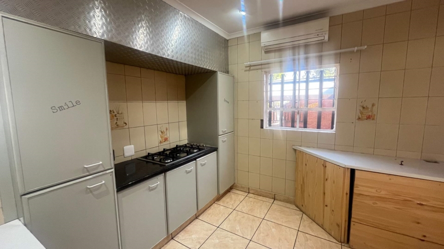 3 Bedroom Property for Sale in Brackendowns Gauteng