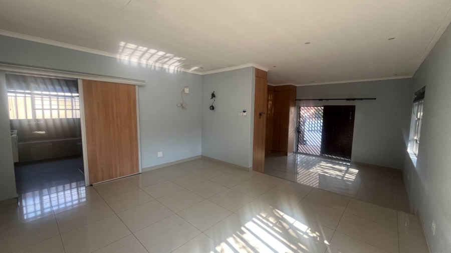 3 Bedroom Property for Sale in Brackendowns Gauteng