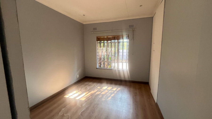 3 Bedroom Property for Sale in Brackendowns Gauteng