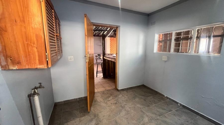 3 Bedroom Property for Sale in Brackendowns Gauteng