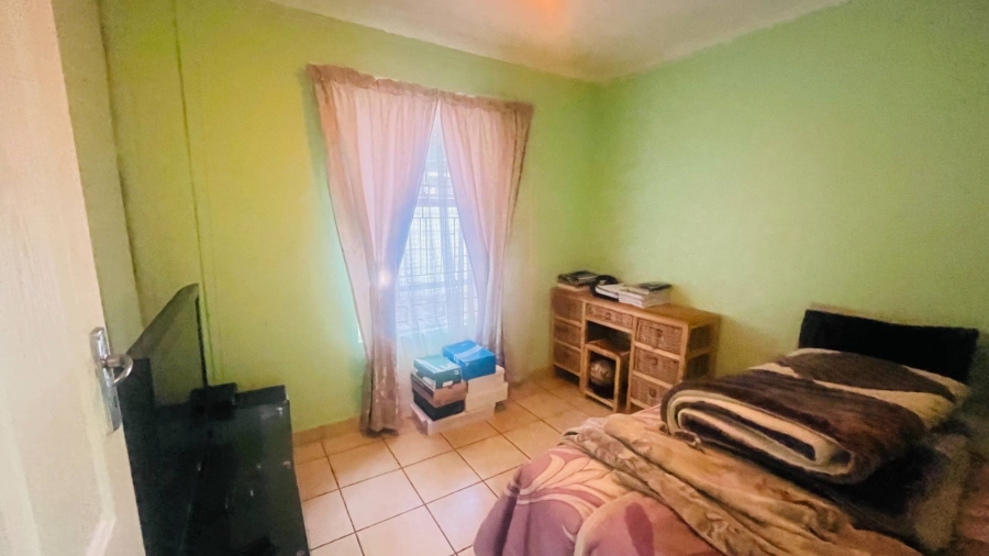 3 Bedroom Property for Sale in Alrode Gauteng