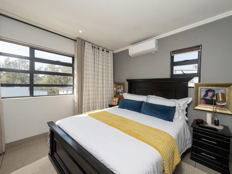To Let 2 Bedroom Property for Rent in Bryanston Gauteng