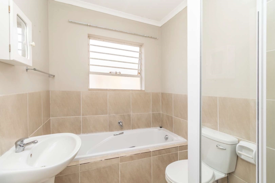 To Let 3 Bedroom Property for Rent in Wilgeheuwel Gauteng