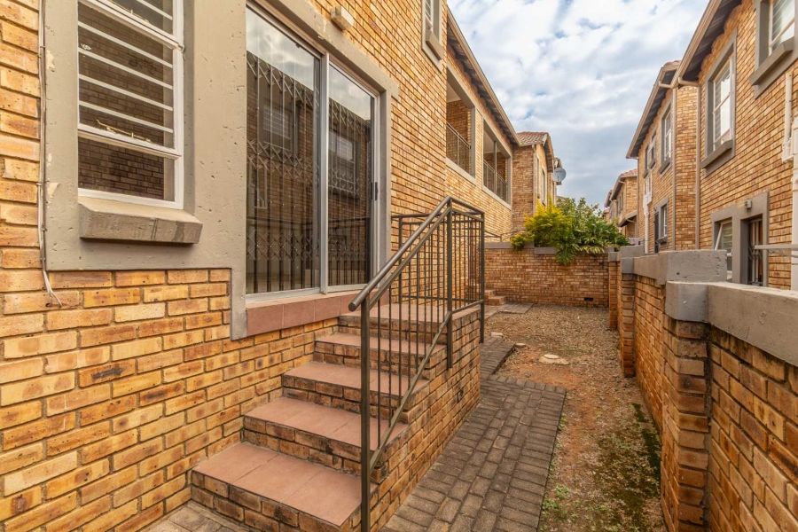 To Let 3 Bedroom Property for Rent in Wilgeheuwel Gauteng
