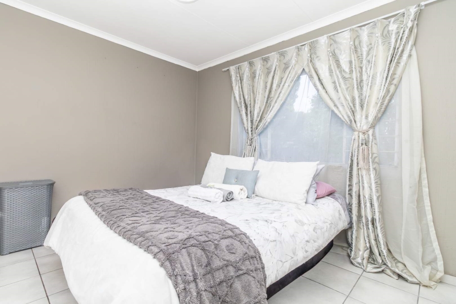 2 Bedroom Property for Sale in Northwold Gauteng