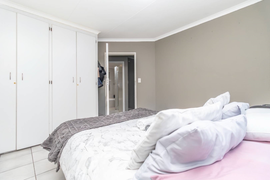 2 Bedroom Property for Sale in Northwold Gauteng