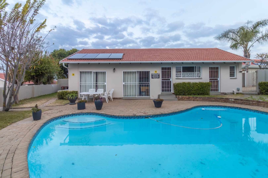 2 Bedroom Property for Sale in Northwold Gauteng