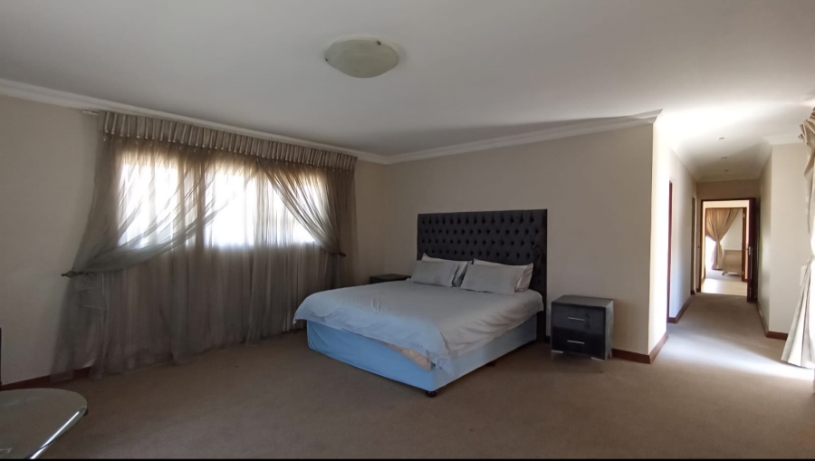 4 Bedroom Property for Sale in Savanna Hills Gauteng