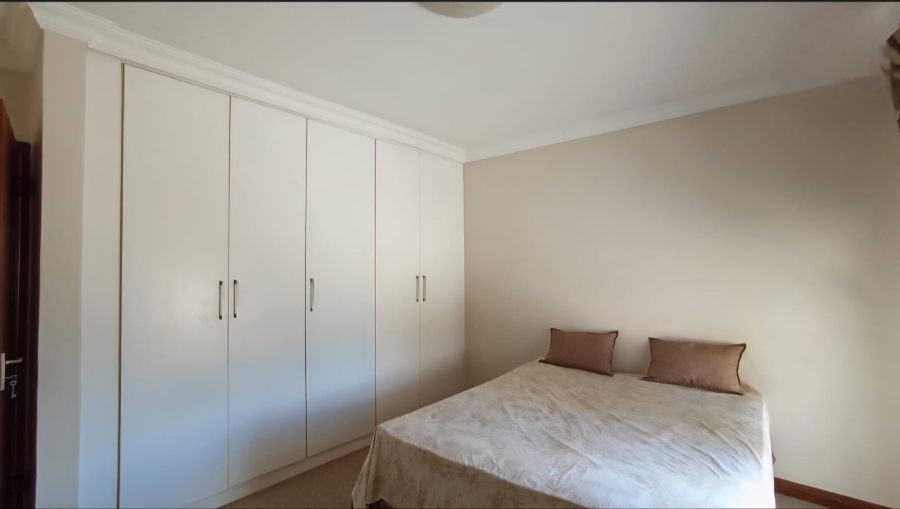 4 Bedroom Property for Sale in Savanna Hills Gauteng